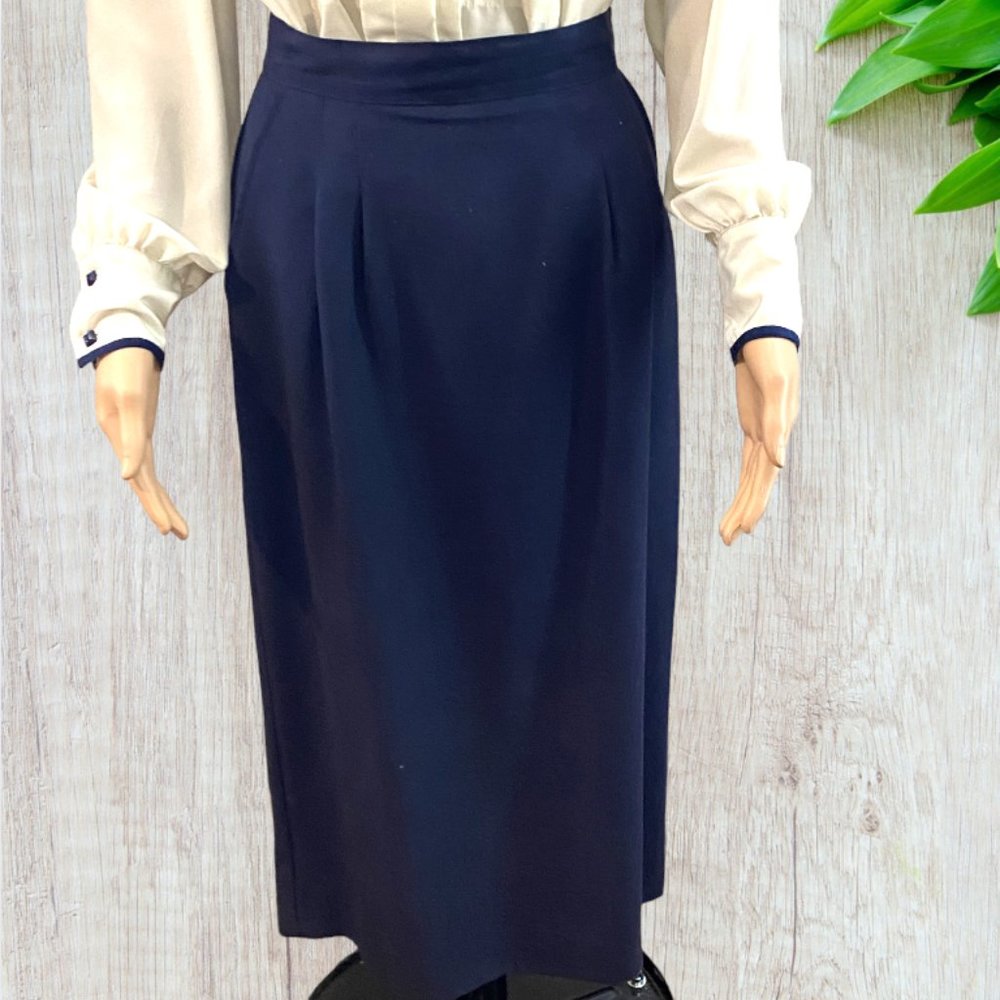 VINTAGE DAILY HABIT -- Navy Midi Skirt, Buttoned Back Vent and Zip, Pockets